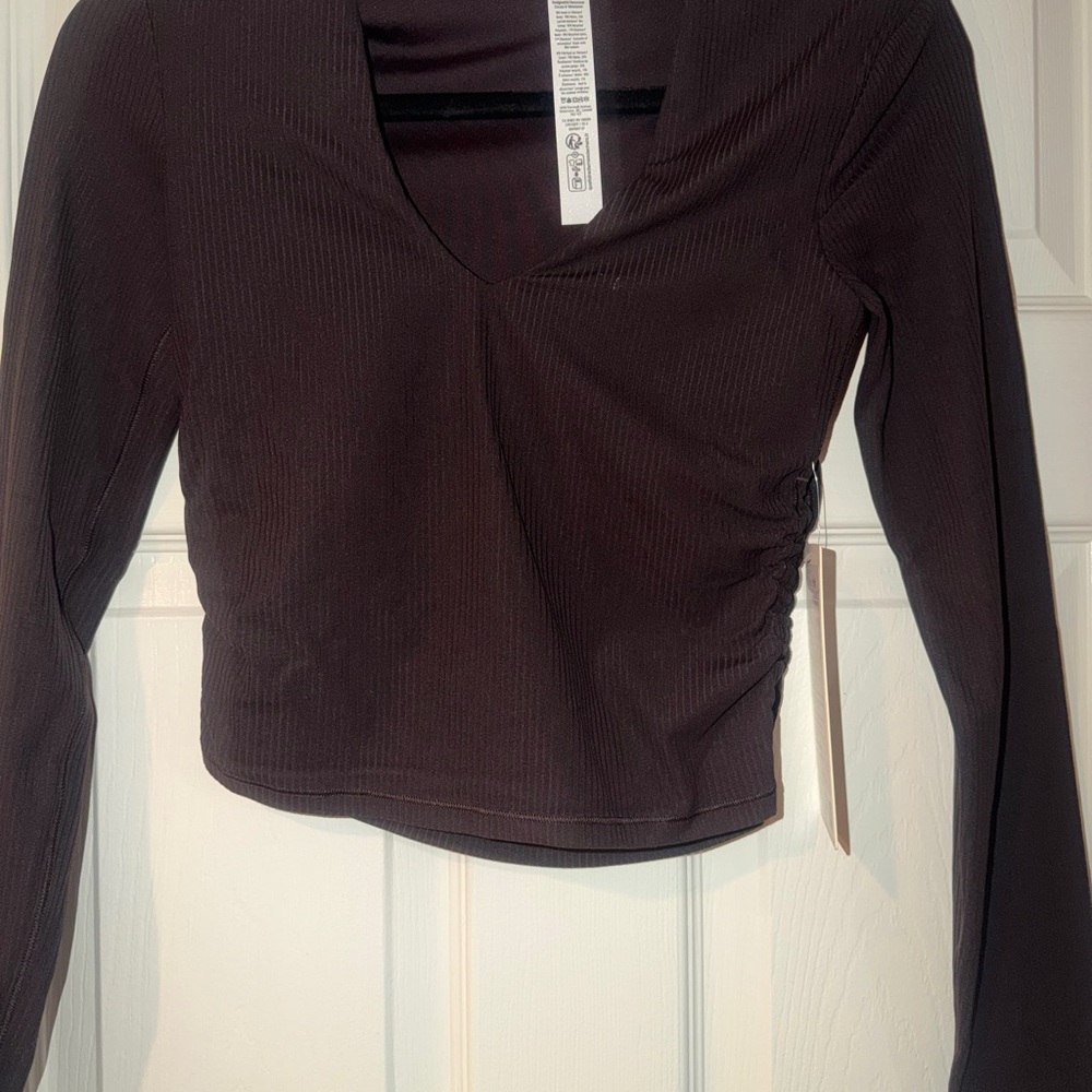 Lululemon All It Takes Ribbed Nulu V-Neck Long-Sleeve Shirt
B-D Cups